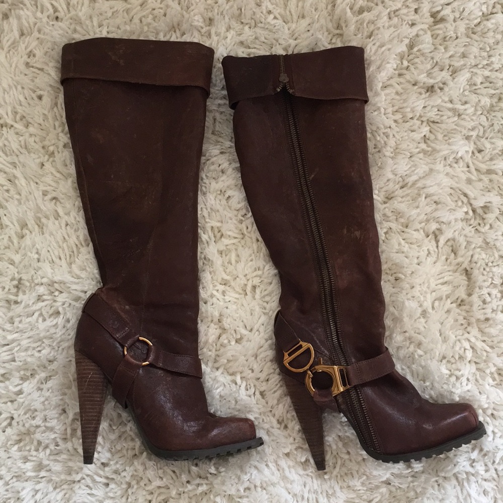 Jessica Simpson boots